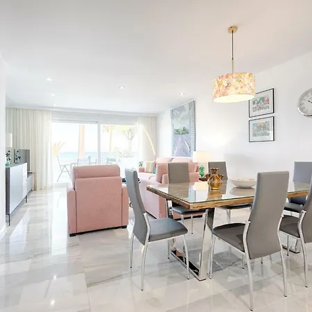 Hanami Alcazaba Front Sea View Апартаменти