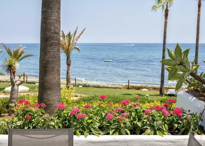 Hanami Alcazaba Front Sea View 埃斯特波纳