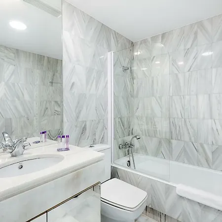 Hanami Alcazaba Front Sea View